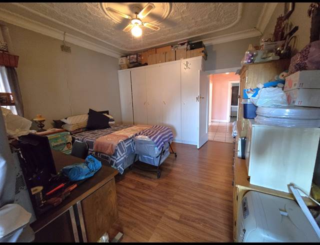 3 BEDROOM FREEHOLD FOR SALE IN THE HILL